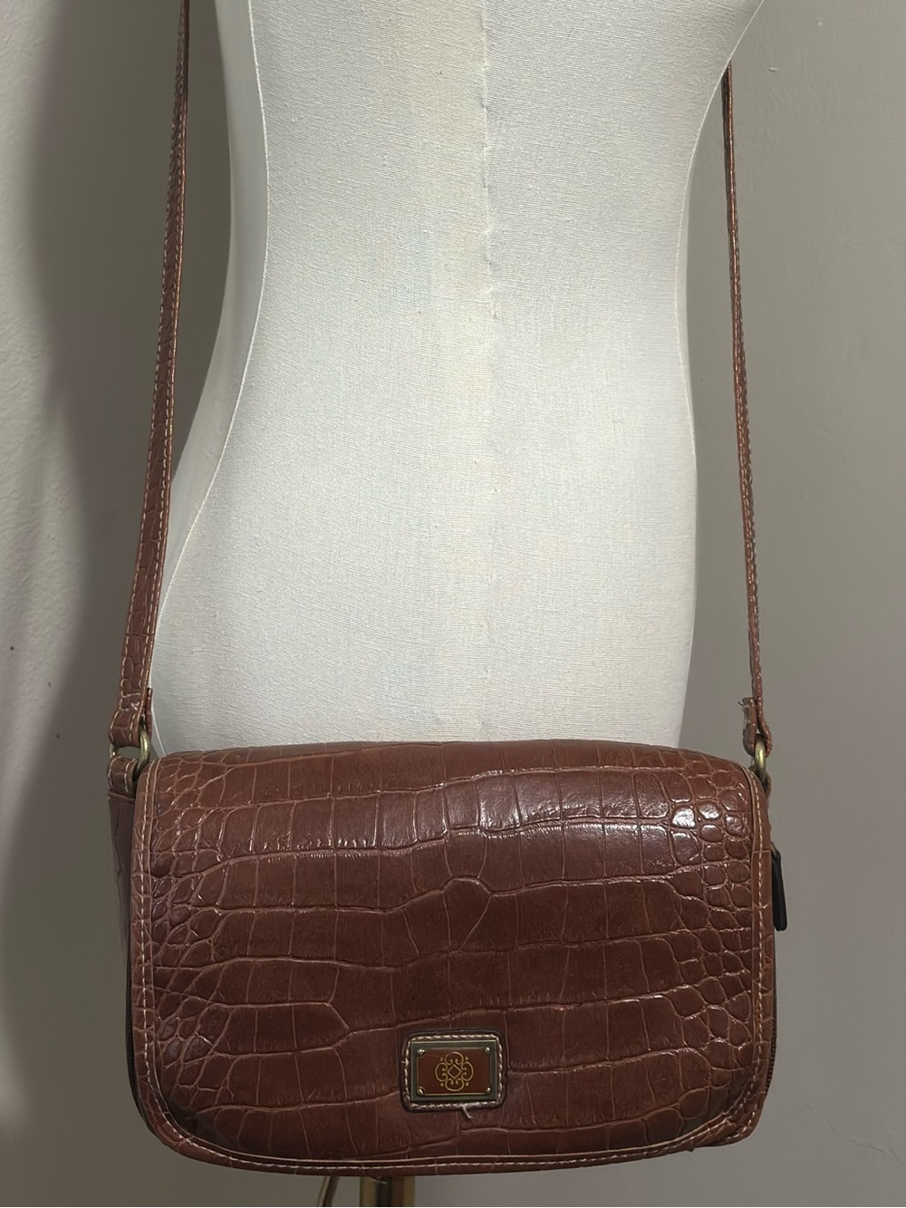 Source Unknown Vintage Brown Croc-Embossed Crossbody Bag Purse